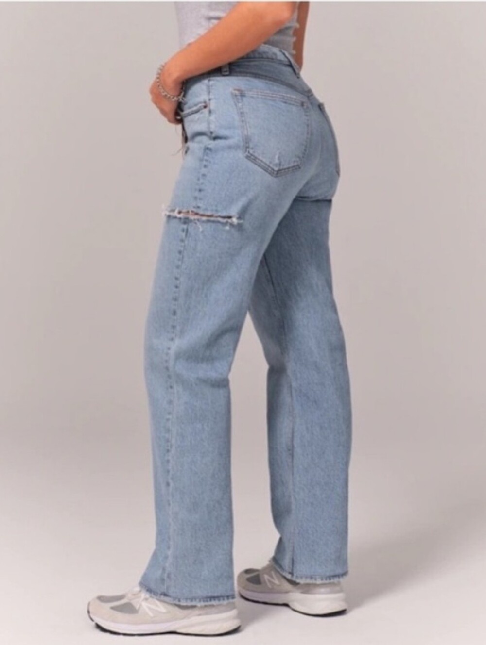 Abercrombie The 90s Baggy Low Rise Jean - 24 Long - Picture 6 of 12